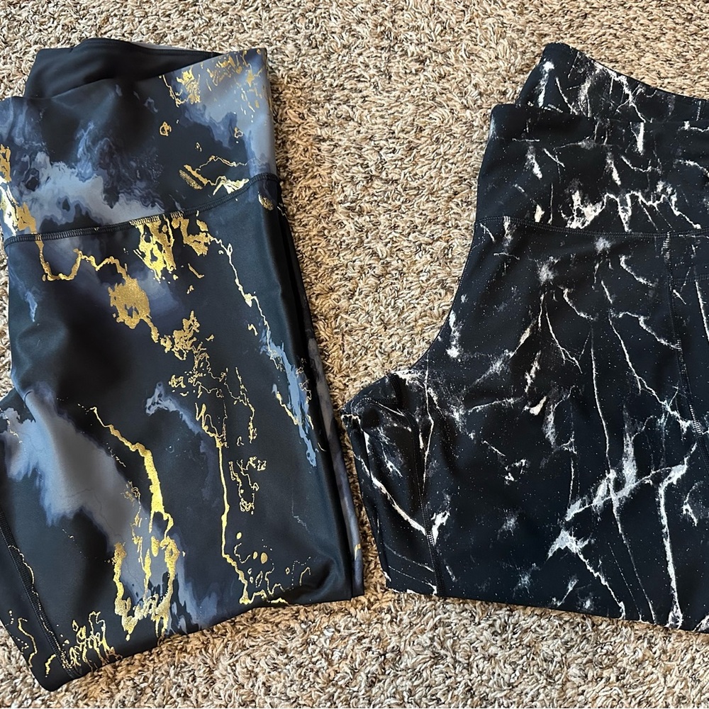 Old Navy Black and Gold Leggings Set